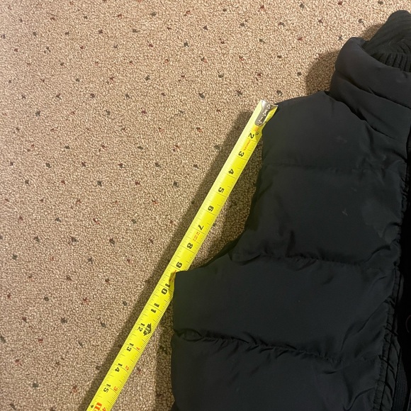 Men’s Abercrombie and Fitch black tech vest. Size medium. New without tags. - Picture 9 of 10